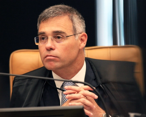 Mendonça autoriza abertura de investigação da PF sobre os repasses para filme Bolsonaro
